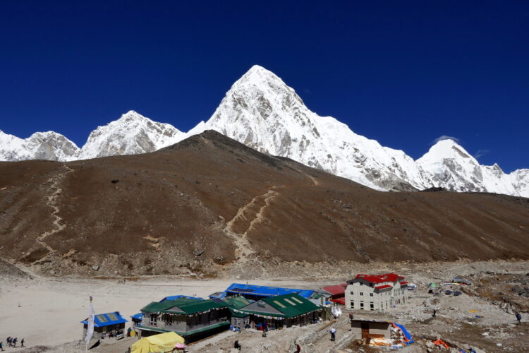 Gorakshep to lukla Helicopter